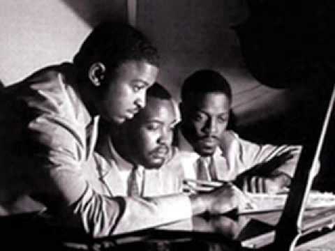 잠긴 글: 쓰리 사운즈, 『Out of This&nbsp;World』(1965)